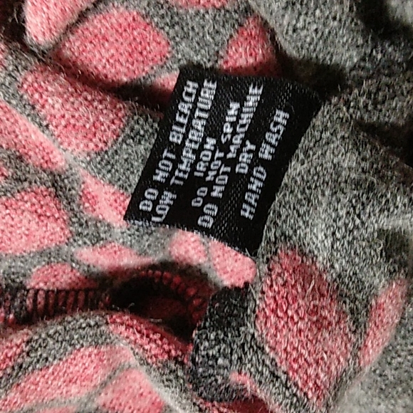 Sweater Dress Artsy graphic size small - Picture 10 of 11